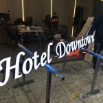 Hotel Downtown Kutu Harf Tabela