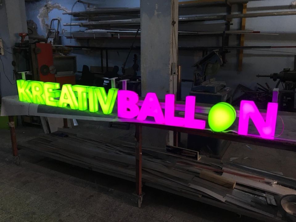 Kreatıv Balon Işıklı Pleksı Kutu Harf Tabela