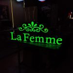 La femme restaurant berlin ışıklı tabela