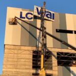 Lcw waikiki ışıklı çatı tabela